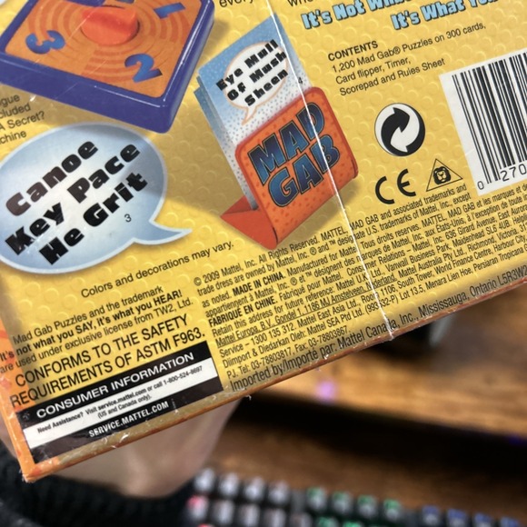 MAD GAB Adult Party Game Mattel 2-12 Players Game Night New Sealed Box 2009 - Picture 4 of 4